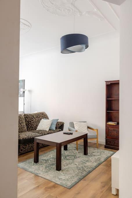 Apartament Rozeta Centrum 6Os Legnica Kültér fotó