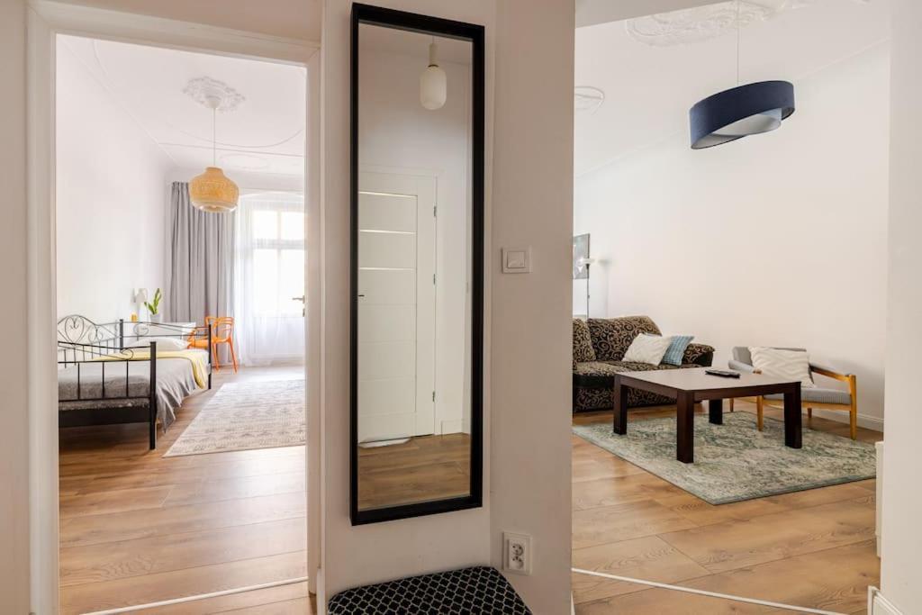 Apartament Rozeta Centrum 6Os Legnica Kültér fotó